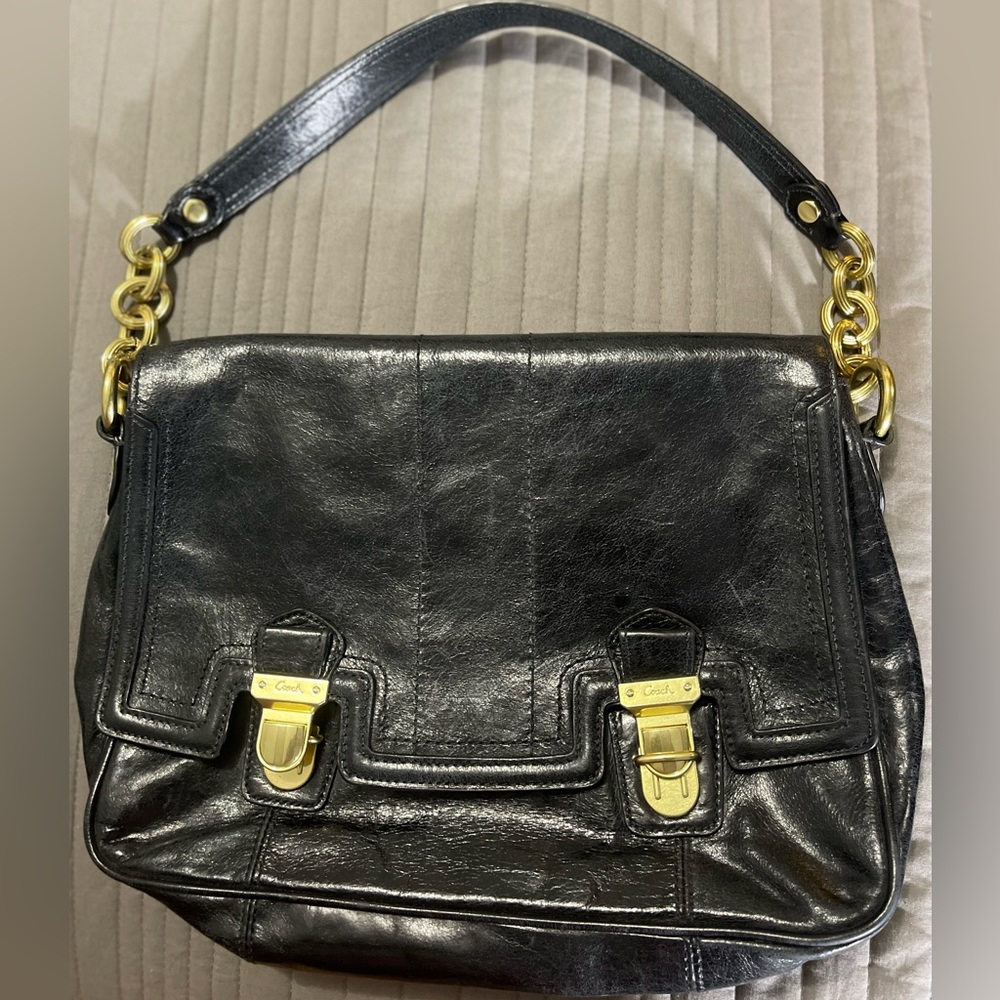 Coach leather vintage handbag black D1169-17925. Pre-owned. Excellent condition.